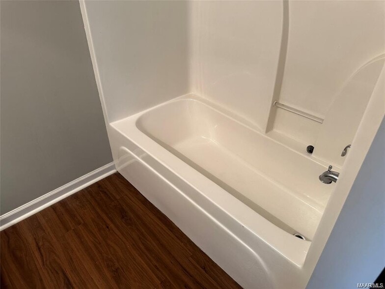 Building Photo - 6320 Burbank Crossing Loop