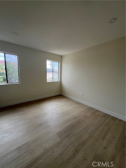Building Photo - 9950 Reseda Blvd