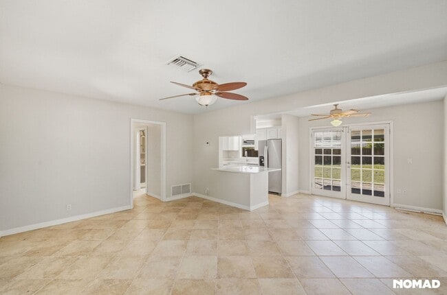 Building Photo - 5300 Locksley Ave