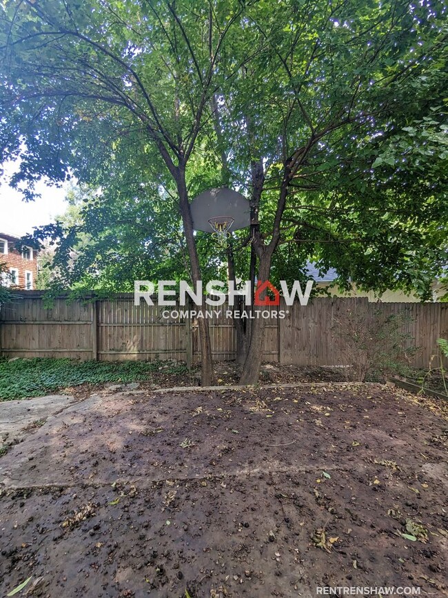 Building Photo - Renovated Annesdale Park Historic Midtown ...