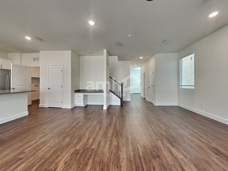 Building Photo - 8854 Tiger Tooth Ave