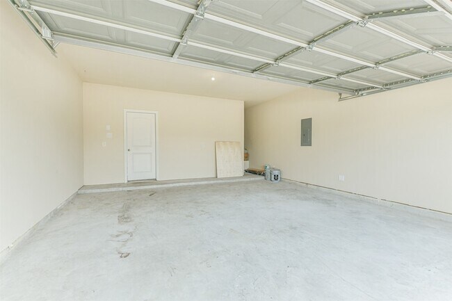 Building Photo - 12638 Silver Winter Trl