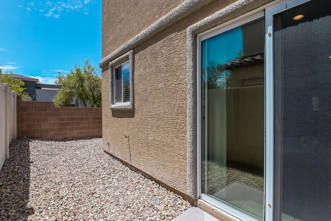 Building Photo - 6083 W Dewey Dr