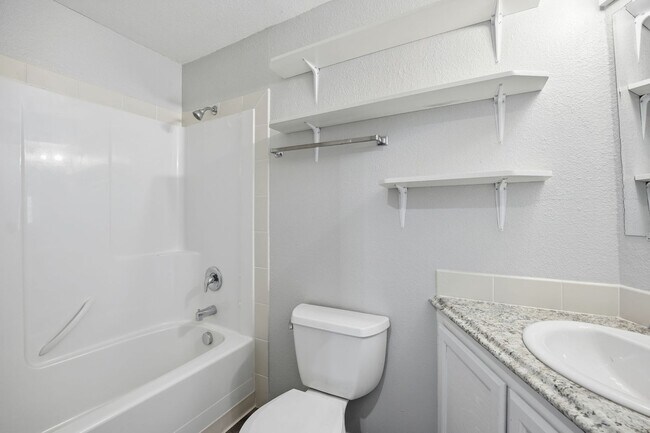 Building Photo - 3118 E Marietta Ave