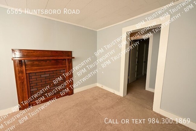 Building Photo - 6565 Huntsboro Rd