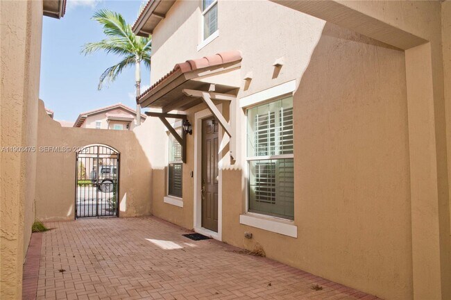 Building Photo - 14620 SW 15th St