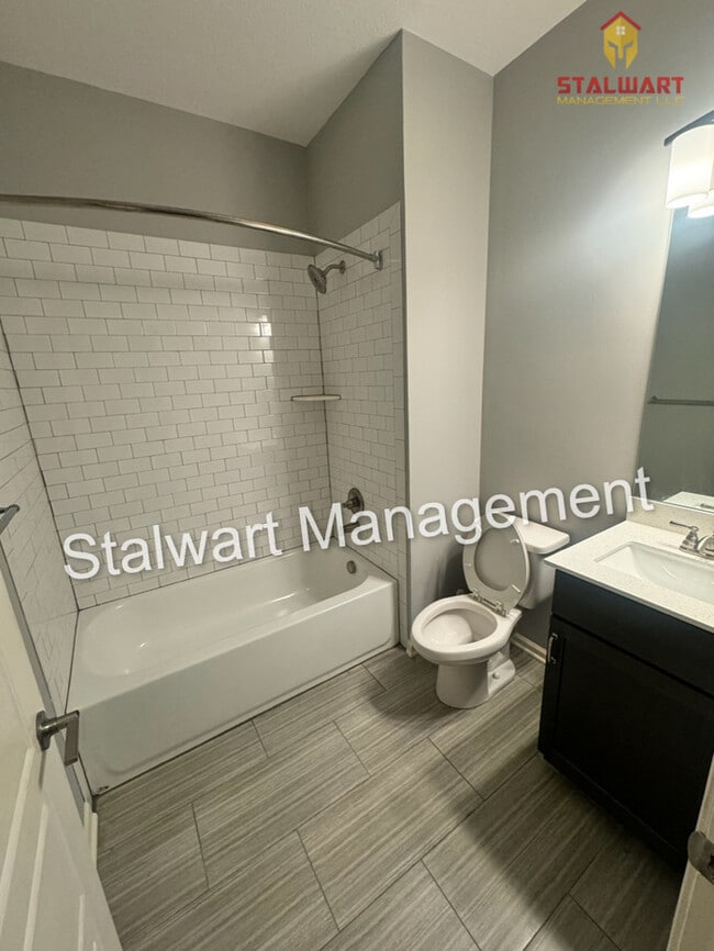 Building Photo - Maintenance free living in Blue Valley School district