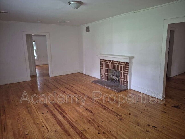 Building Photo - 106 Shields Rd