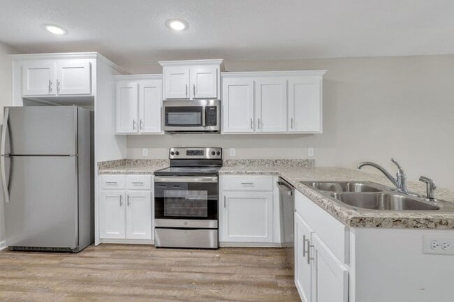 Building Photo - Available for Rent