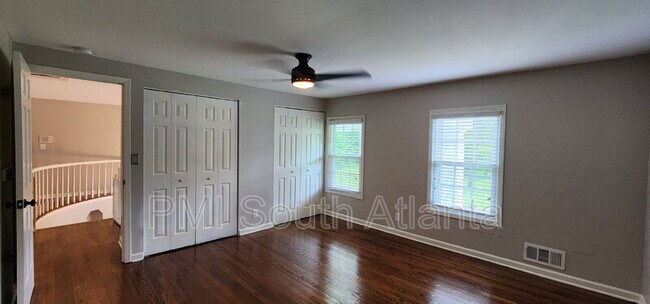 Building Photo - 40 Pheasant Dr SE