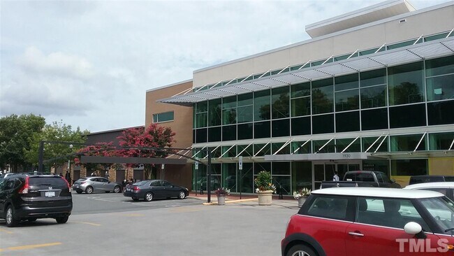 Building Photo - 2501 Kilgore Ave