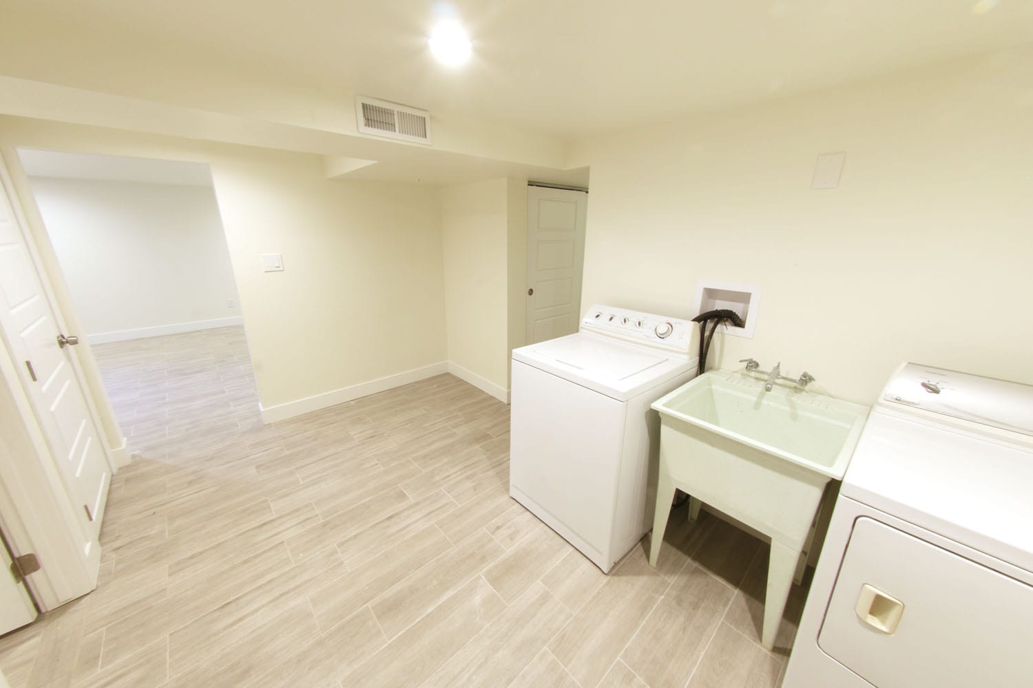 Large Laundry with new washer and dryer - 3249 Salem St
