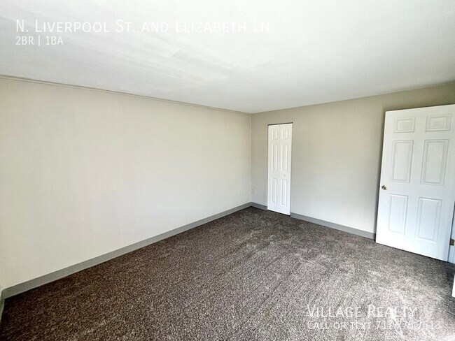 Building Photo - 75 N Liverpool St