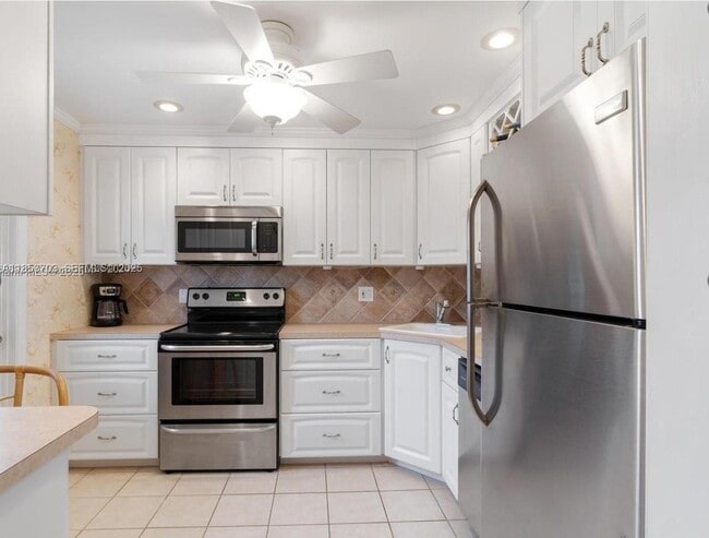 Building Photo - 1501 S Ocean Blvd