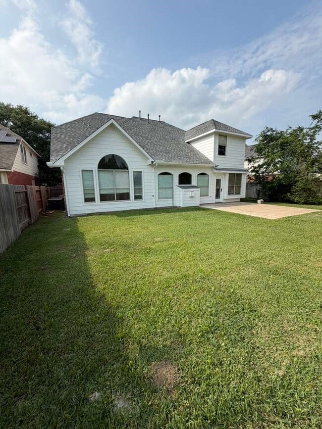 Building Photo - 13103 Bainbridge Trail