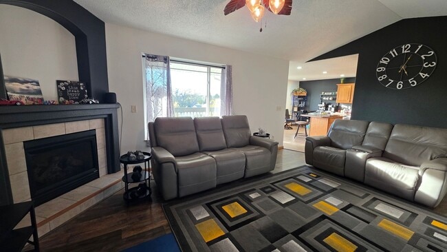 Building Photo - Furnished 2 Bedroom Home by I-94 & Hwy 83