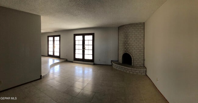 Building Photo - 3424 Running Deer Dr