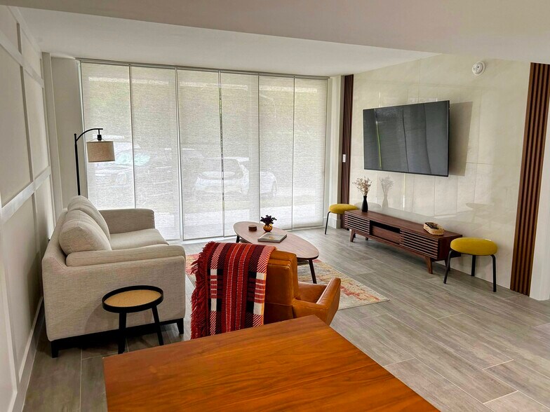 Living room - 5 Bluebill Ave