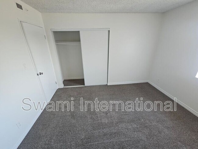 Building Photo - 926 Wilmington Blvd