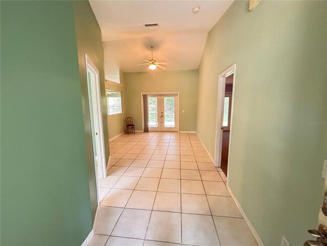 Building Photo - 40 Foxhall Ln