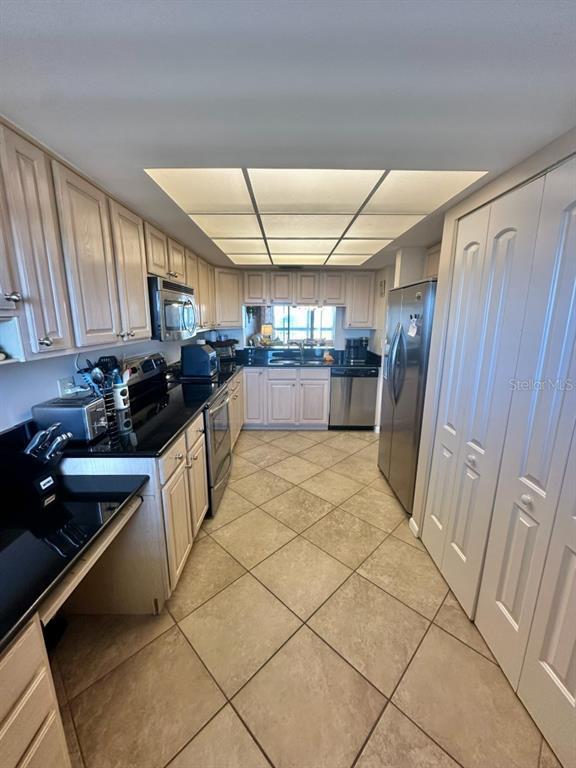 Building Photo - 401 150th Ave