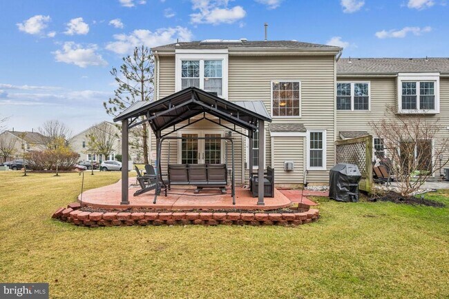 Building Photo - 52 Stokes Rd