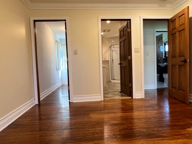 Building Photo - 8431 W 135th St