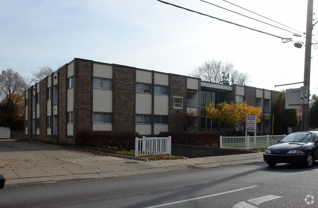 Primary Photo - Jackman Regency