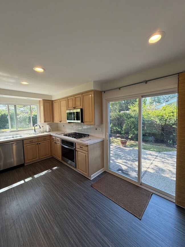 Building Photo - Beautifully Updated 4BD Goleta Home on Quiet Cul-de-Sac