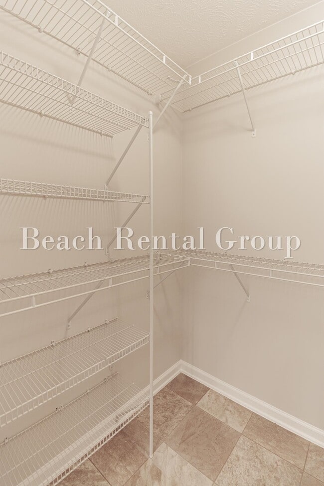 Building Photo - 302 Rung Rd