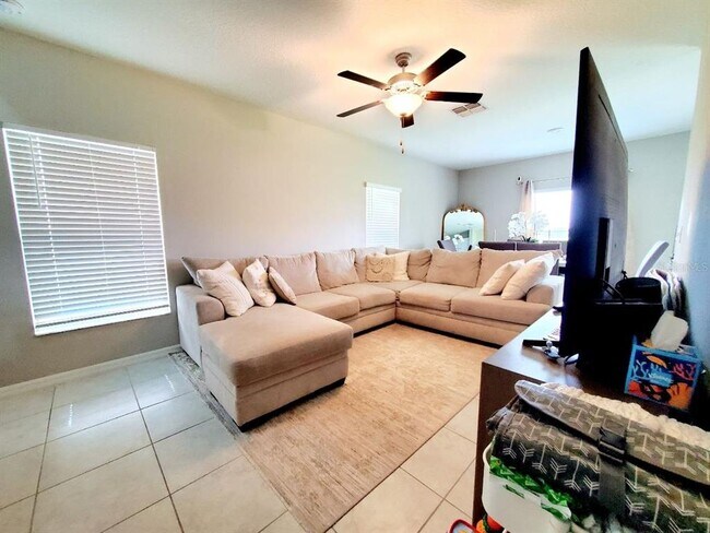 Building Photo - 7026 Samuel Ivy Dr