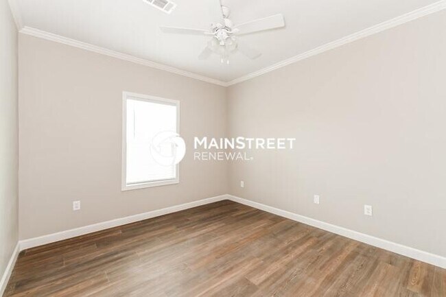 Building Photo - 4 Bedroom Pet-Friendly Home in Lehigh Acre...