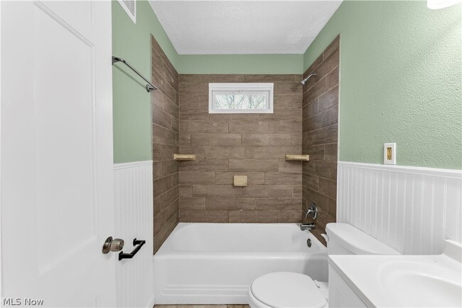 Building Photo - 12004 Mortimer Ave