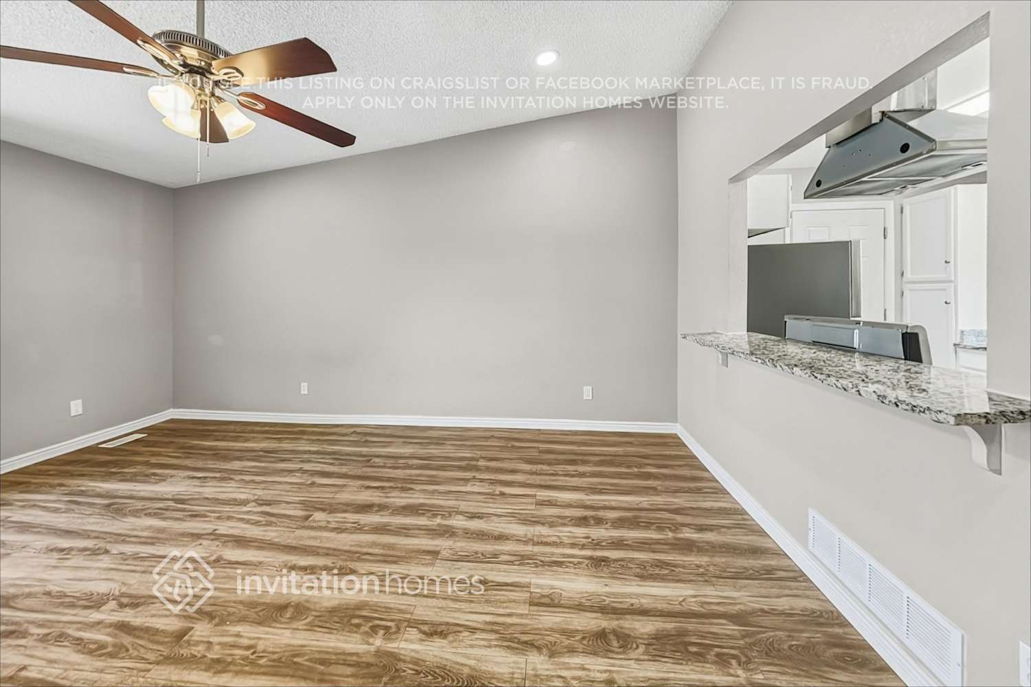 Building Photo - 5752 S Perth Pl