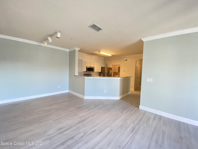 Building Photo - 6421 Borasco Dr