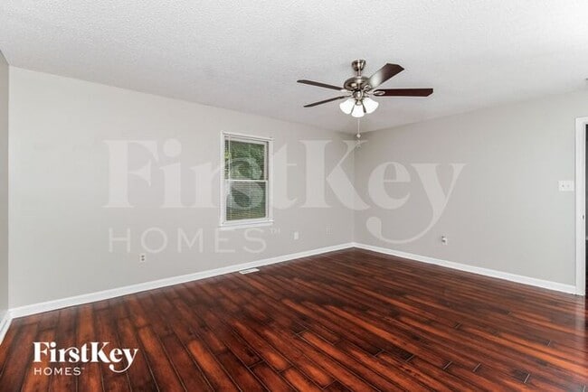 Building Photo - 1109 Cedar Ridge Dr