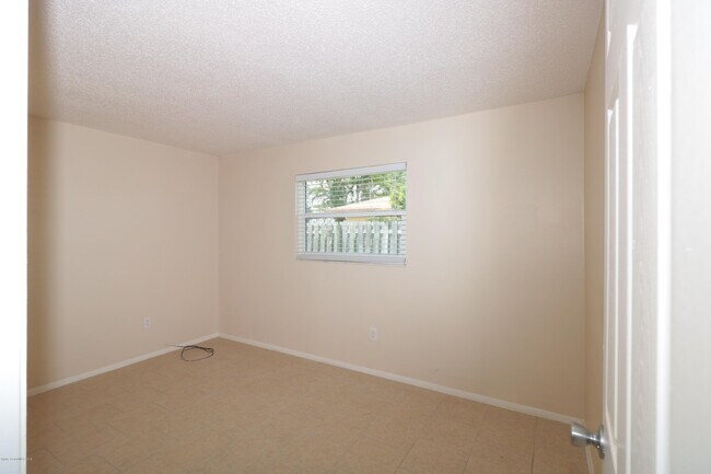 Building Photo - 243 Ocean View Ln