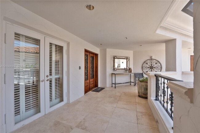 Building Photo - 2244 Fisher Island Dr