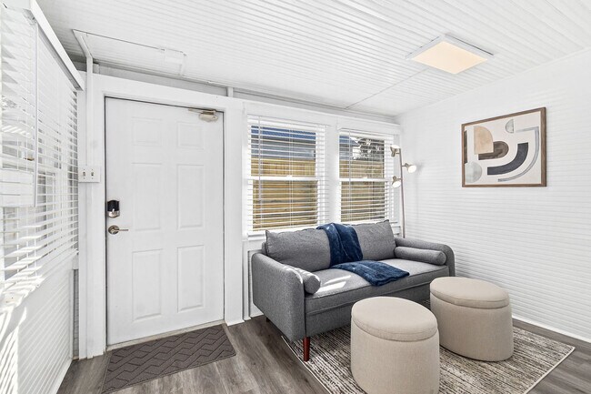 Building Photo - 116 San Marco Ave