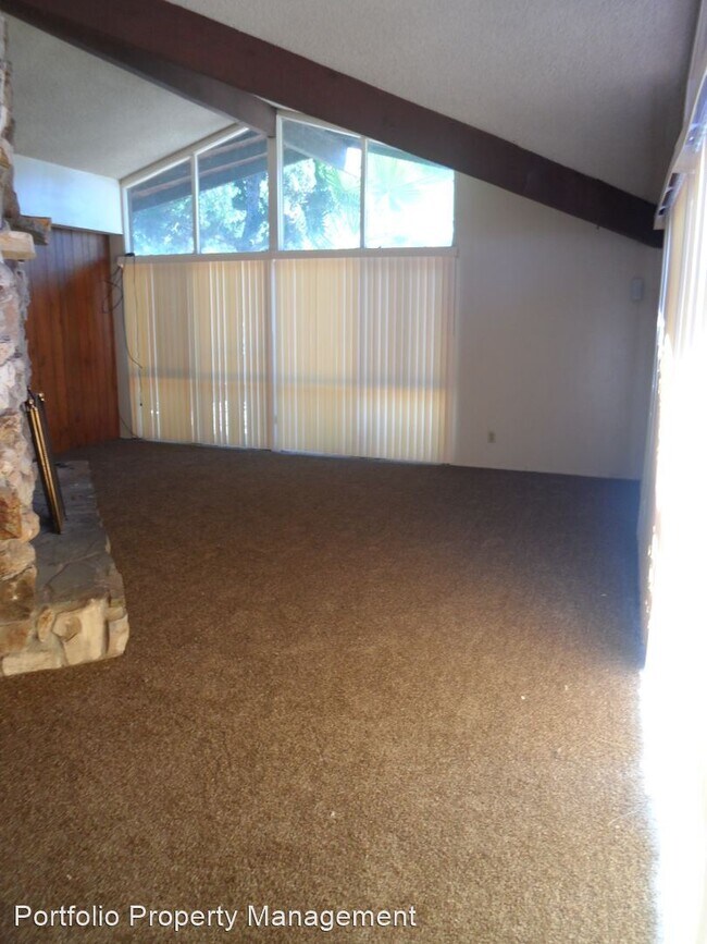 Building Photo - 3 br, 2 bath House - 516 DENISON LN