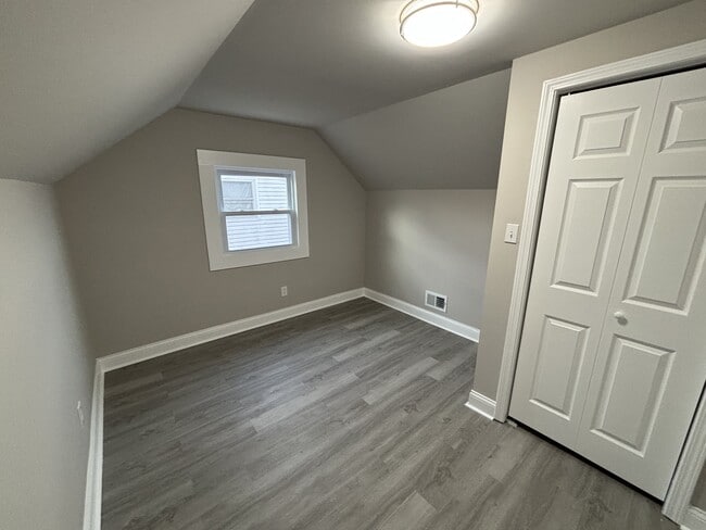 Building Photo - 2308 Wilson St