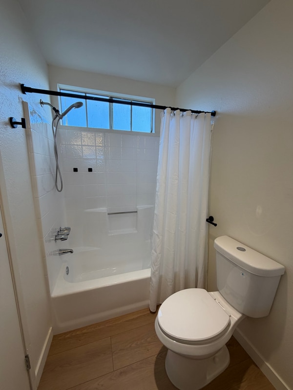 Building Photo - 7349 Balboa Blvd