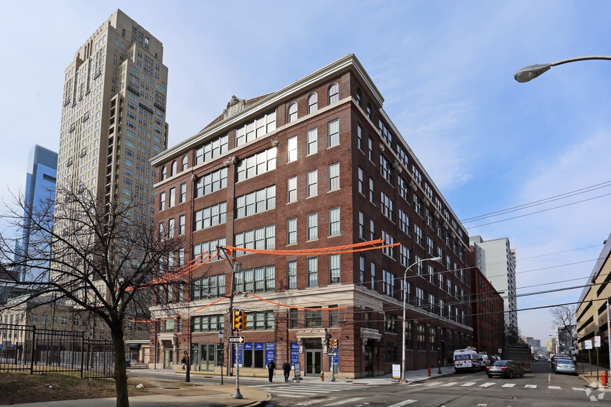 Primary Photo - 1600 Callowhill