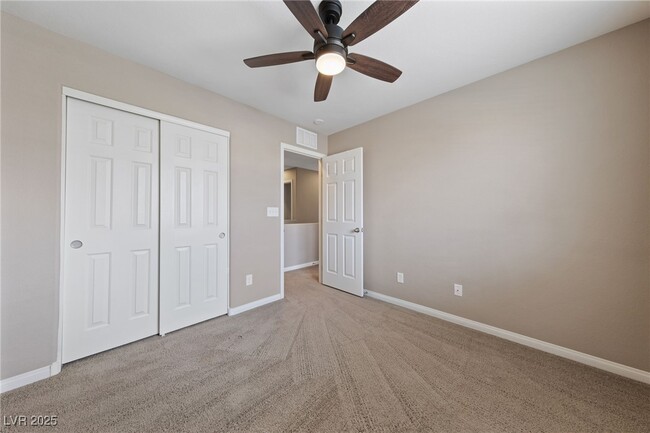 Building Photo - 10966 Sardinia Sands Dr