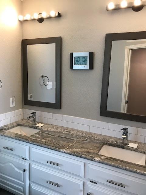 Building Photo - 2300 Dijon Dr