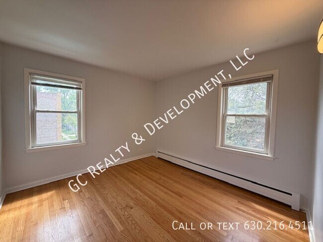 Building Photo - 2701 N Sayre Ave