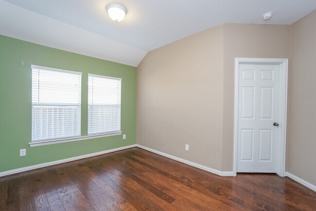 Building Photo - 7102 Thistlewood Park Ct