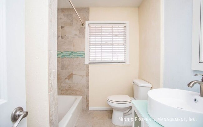 Building Photo - 6309 Nashville Dr