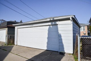 Building Photo - 4112 N Oketo Ave