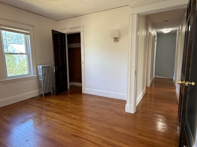 Building Photo - 1639 Washington St